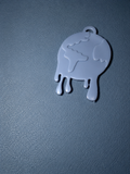 Mondo Resina Drip Pendant